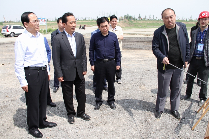 2016-4-19市長李明遠(yuǎn)檢查重點(diǎn)工程項(xiàng)目建設(shè) 166.jpg