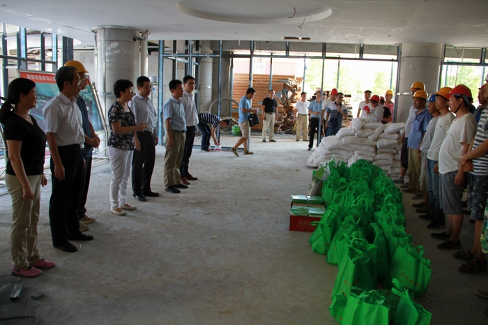 2017-7-25王市長工會(huì)慰問 019.jpg